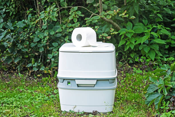 Best Porta potty rental near me  in Fox Crossing, WI