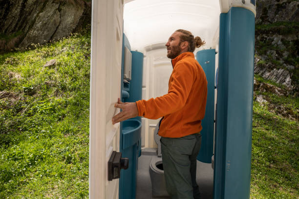 Best Porta potty rental near me  in Fox Crossing, WI